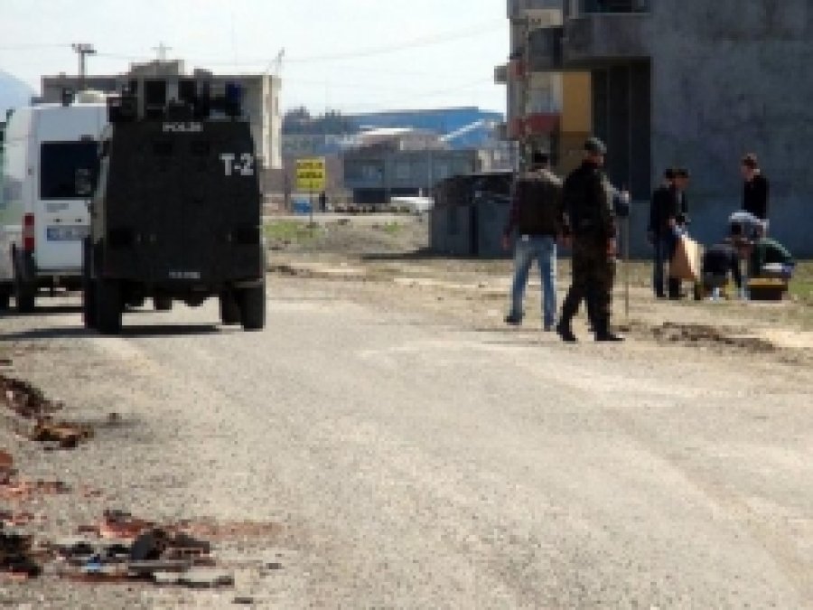 Batman Polisinden Esrarengiz Kazı