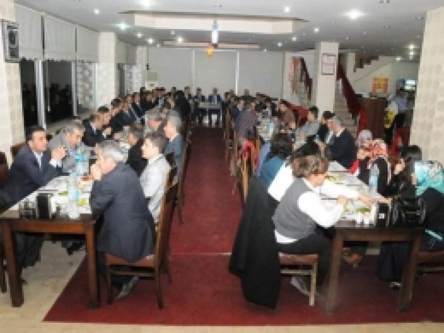 MEM Personelinden Akboğa'ya Veda Yemeği