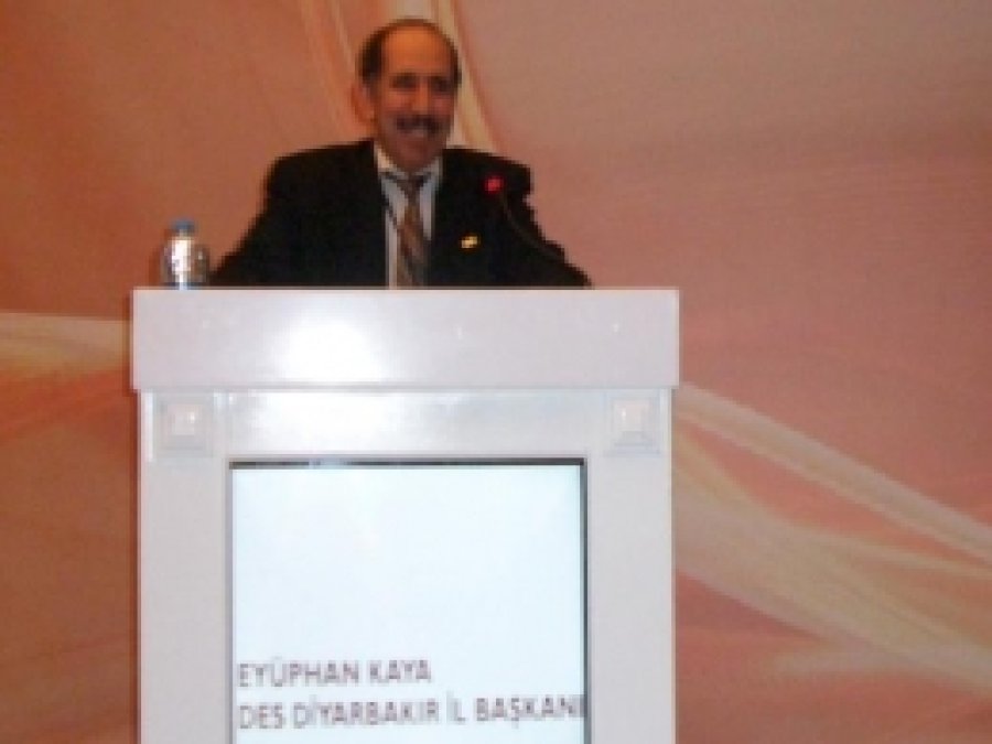 'Firavunların Rolüne Talip Olan Tüm Sisi'lere Lanet Olsun'