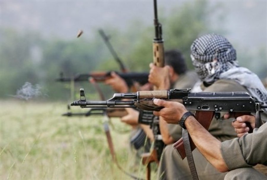PKK'lılar Baz Istasyonunu Taradı