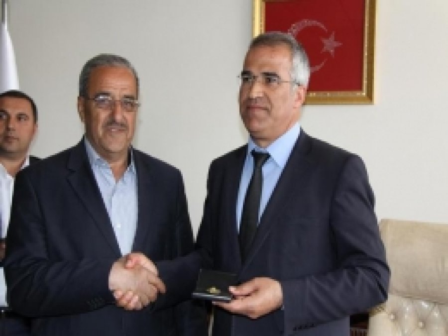 Barakazi, Mazbatasını Aldı