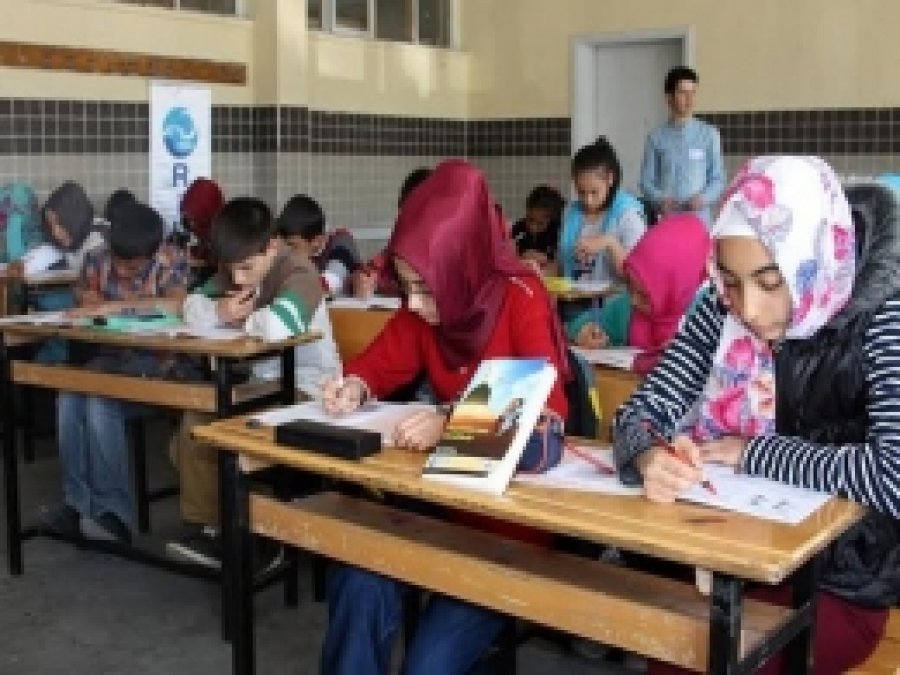 Kutlu Doğum Sınavı'na 15 Bin Kişi Katıldı