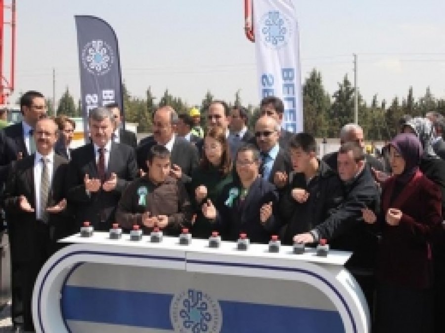Otizm ve Down Sendromlu Yaşam Merkezi'nin Temeli Atıldı