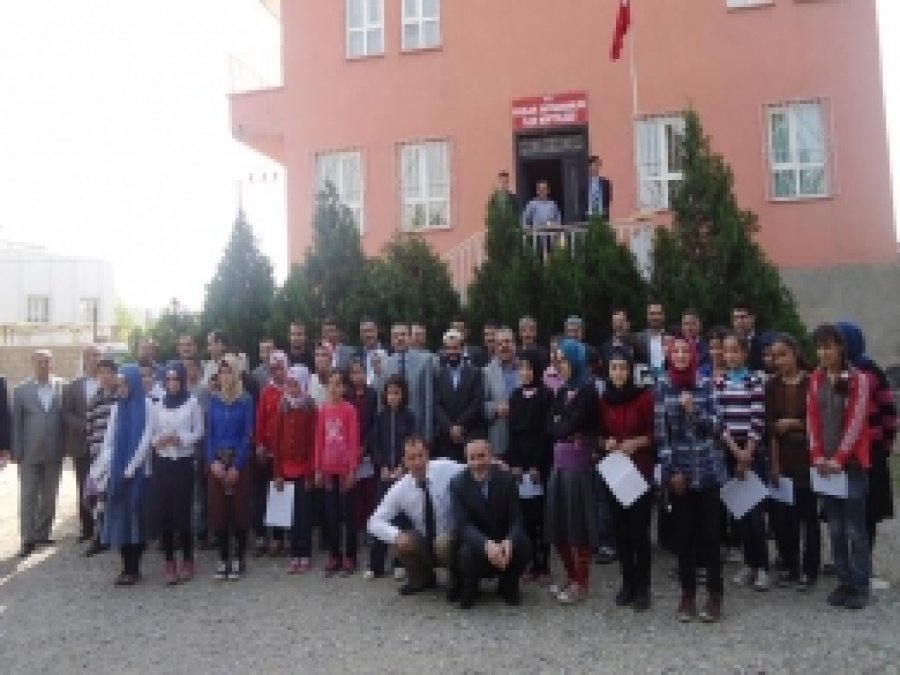 Kozluk'ta Meal Ezberleme Yarışması