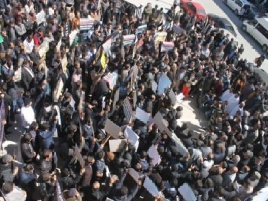 Van'da Mısır'daki İdam Cezaları Protesto Edildi 