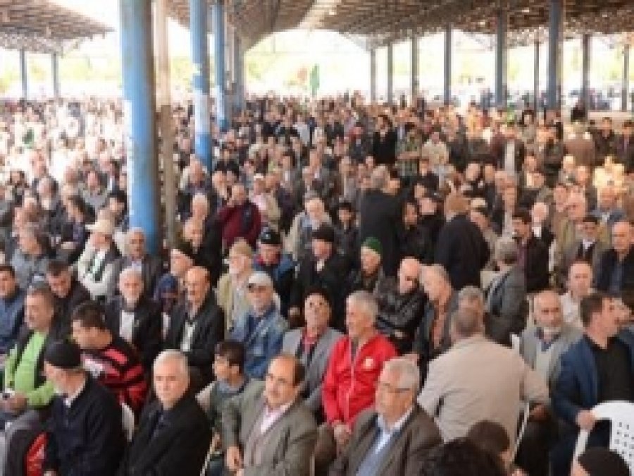 'Kur'an'ın Tamamını Teker Teker Hayatımız Nakşetmemiz Gerek'