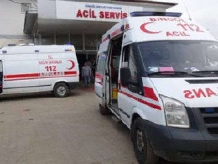 Kaza Yapan Bayan Şoför Ağır Yaralandı