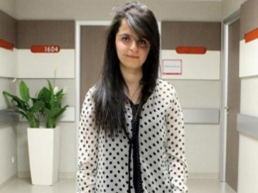 Dikilen Ayakları İle Doktorunu Ziyaret Etti