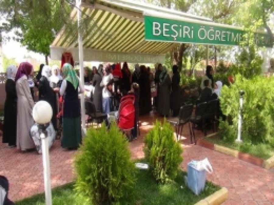 Bilal'i Habeş Camii Kermesine Yoğun İlgi