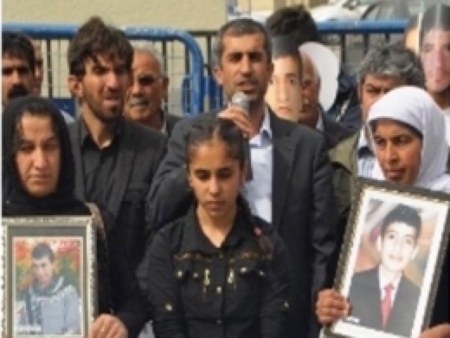 Roboski Mağdurları Valilik Önünde Eylem Yaptı