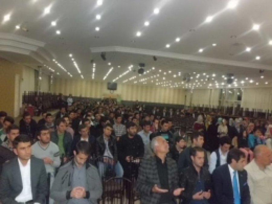 Davet Gençliği Platformu Kars'ta Konferans Düzenledi