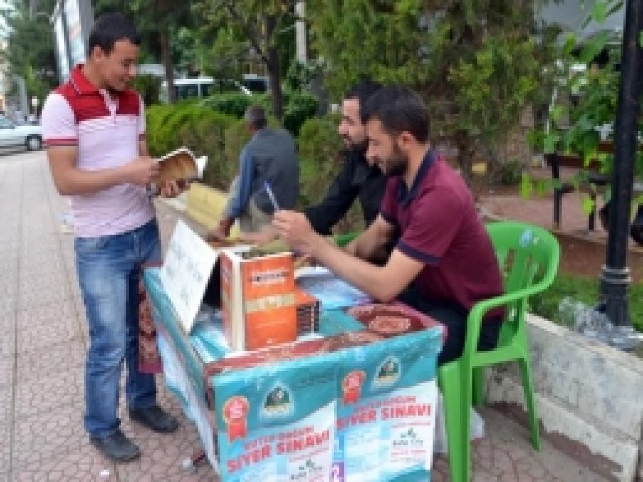 Viranşehir'de KDSS Standı Açıldı