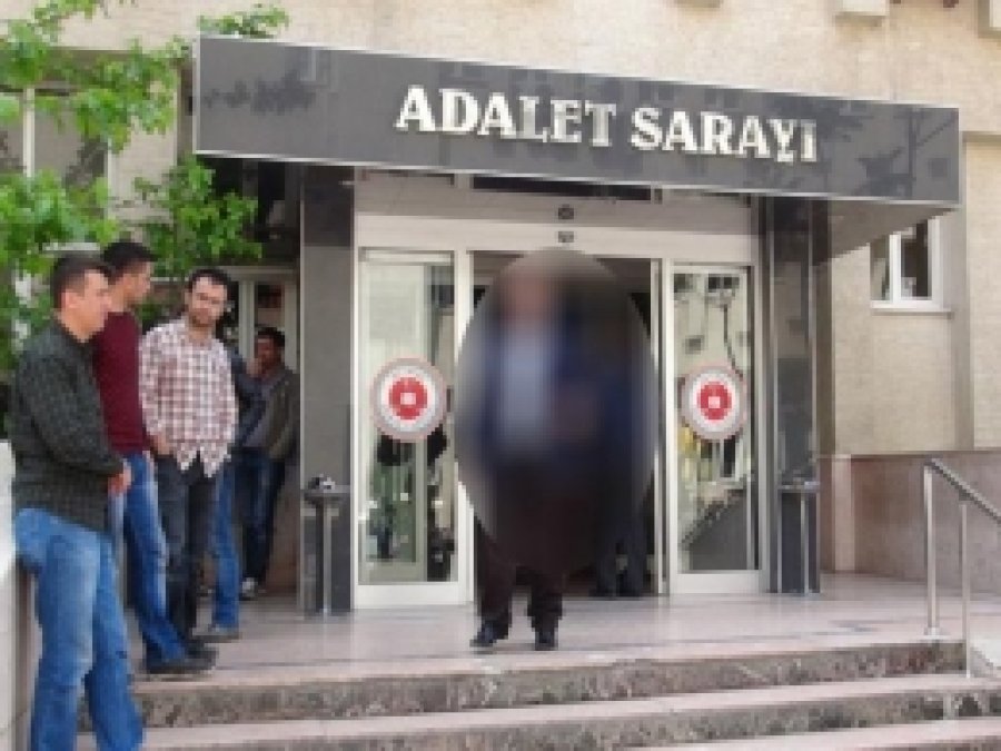 Hırsızlık İddiasıyla Biri Çocuk 6 Kişi Yakalandı 