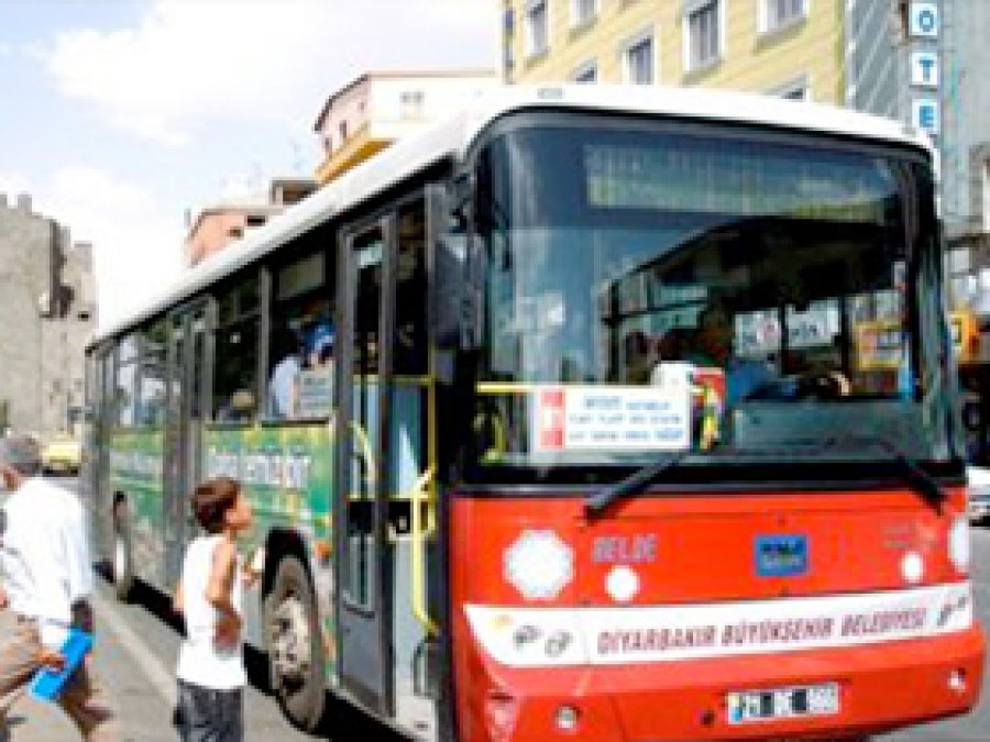 Belediye Otobüs Şoförleri İşi Yavaşlatma Eyleminde