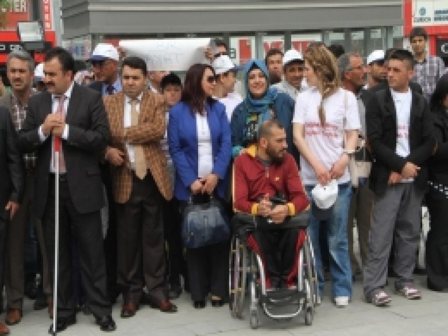 Van'da Engeliler Haftası Kutlandı