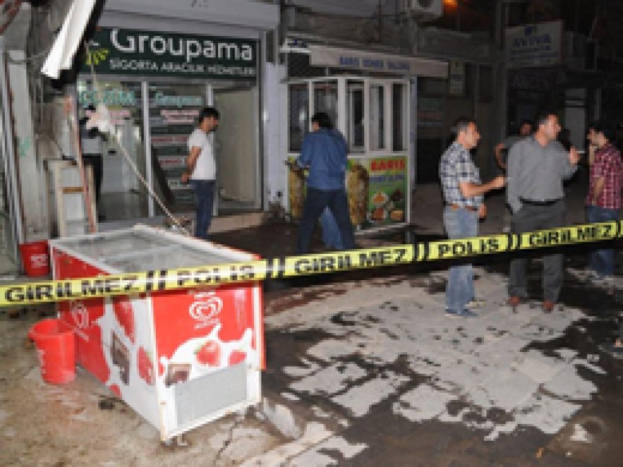 Cizre'de İş Yerine Saldırı