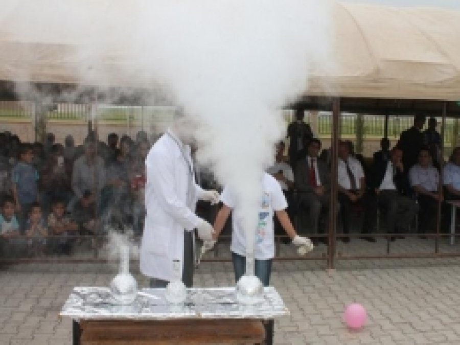 Bozhöyük Ortaokulunda Bilim Fuarı Açıldı
