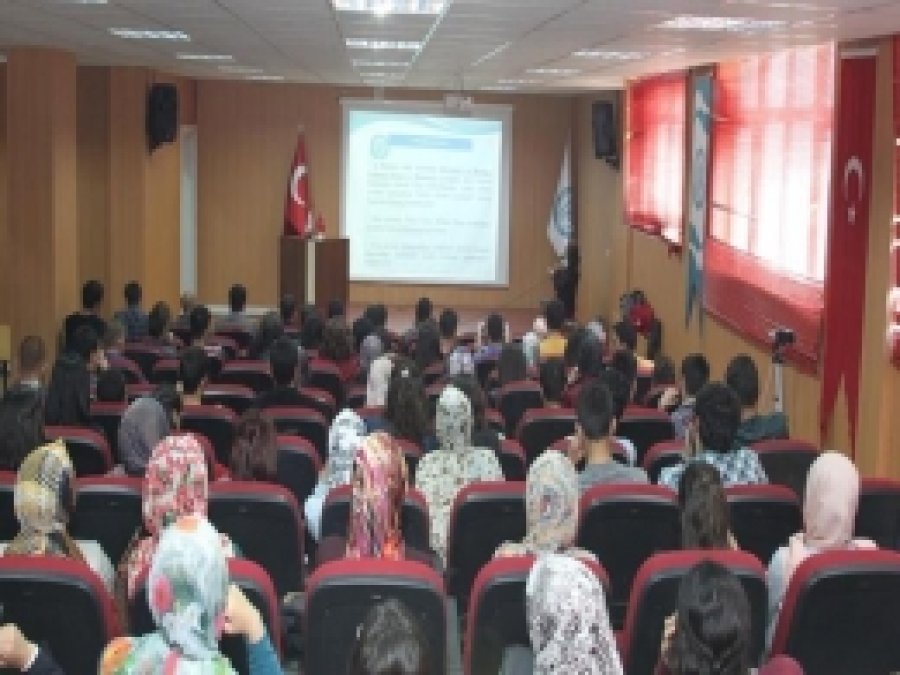 Kurum Bakımı İle Evde Bakım Hizmetleri Karşılaştırıldı