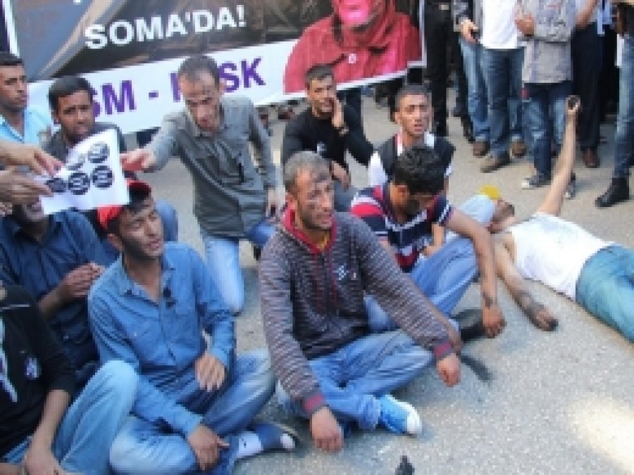 Diyarbakır'da Soma Yürüyüşü