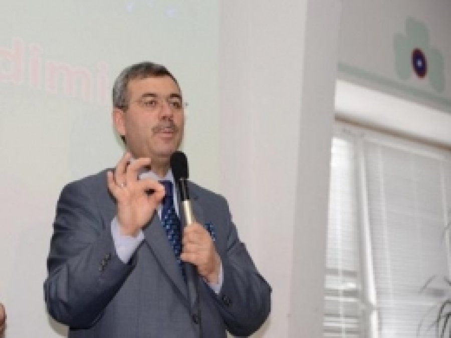 Mardin Müftüsü Almanya'da Konferans Verdi