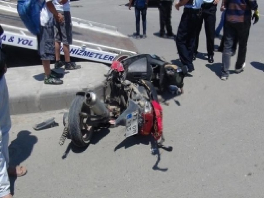 Batman'da Motosiklet Kazası: 2 Yaralı
