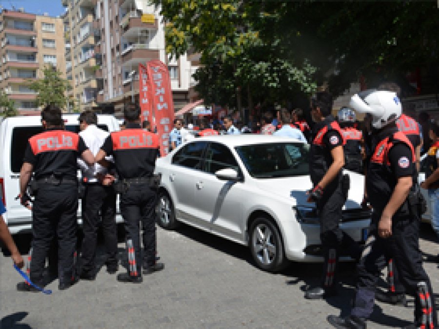 Urfa'da İki Grup Arasında Genginlik