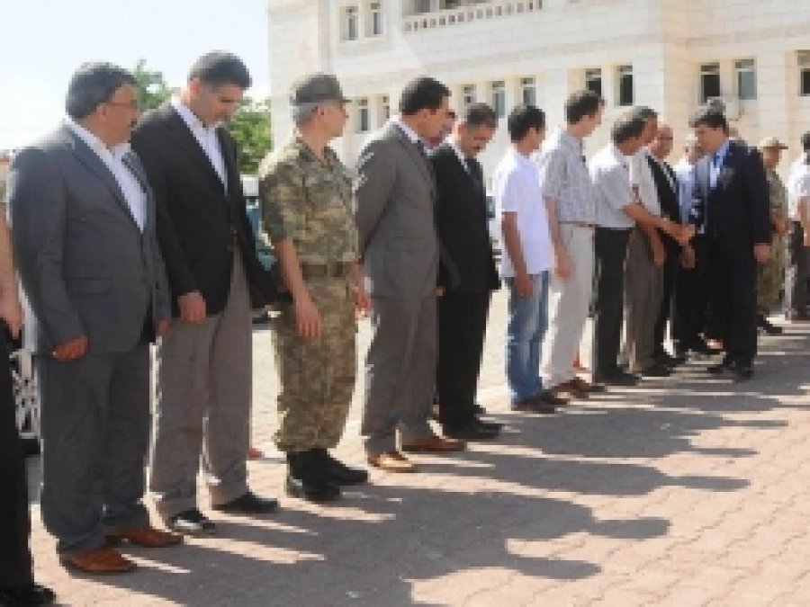 Vali Cengiz'den Midyat'a Veda Ziyareti