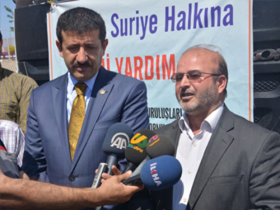 Urfa'dan Suriye'ye Yardımlar Devam Ediyor