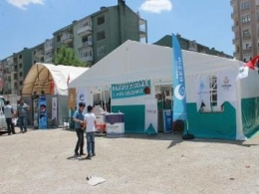 Mardin'de Öğrenciler Yararına Kermes