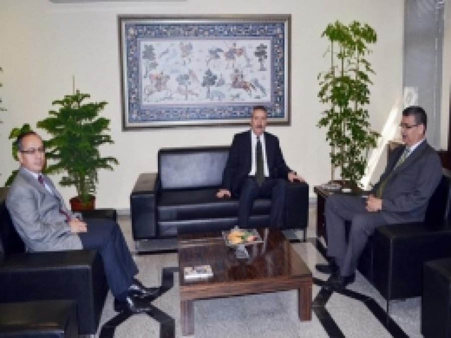 Diyarbakır Valisi Kıraç Başkan Güvenç'i Ziyaret Etti