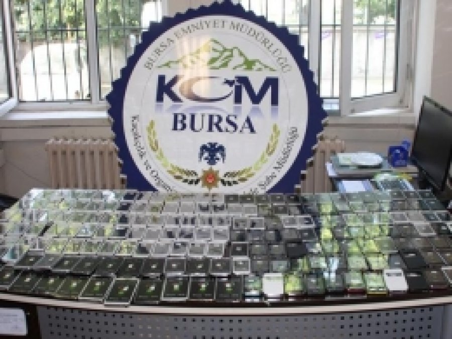 Kaçak Cep Telefonu ve Sigara Baskını