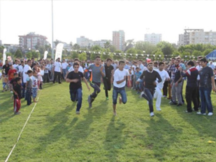 Adana'da 'Müslüman Gençlik Haftası' Etkinliği