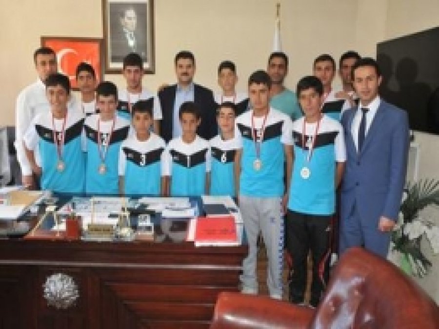 "İletişimde Engelleri Kaldırıyoruz"