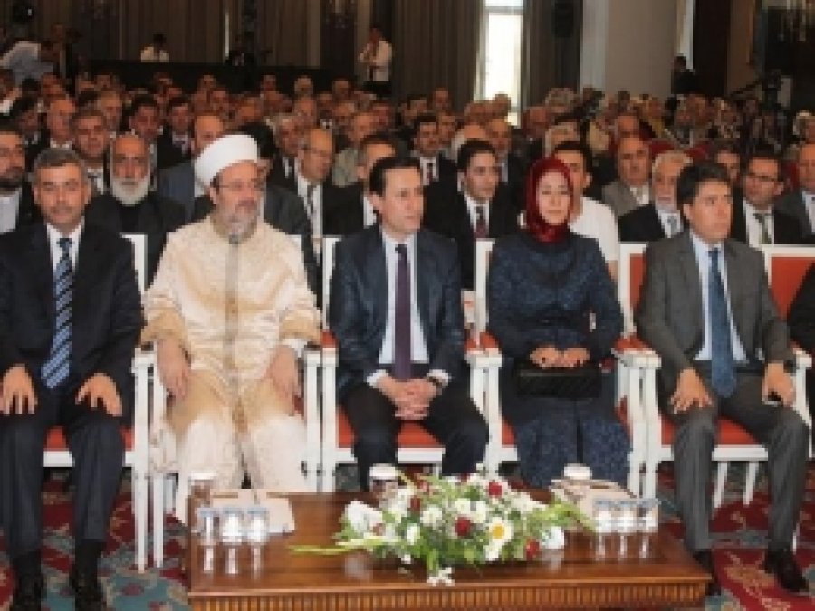 "Diyanet'in Bilgilendirme Sorumluluğu Vardır"