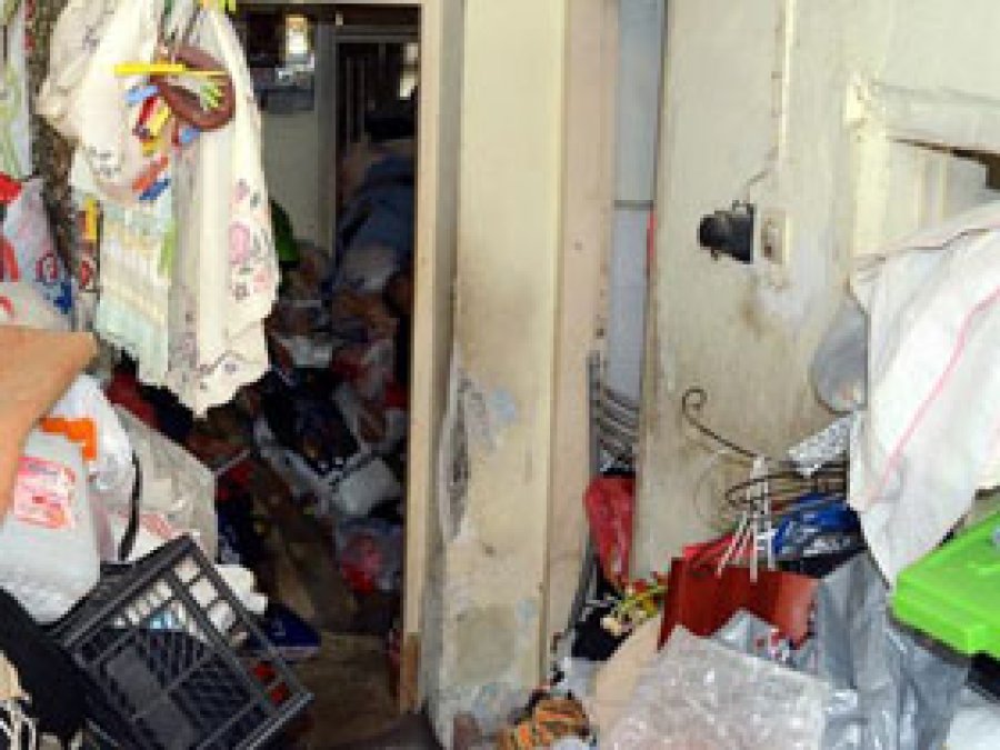 Mersin'de Çöp Ev Boşaltıldı