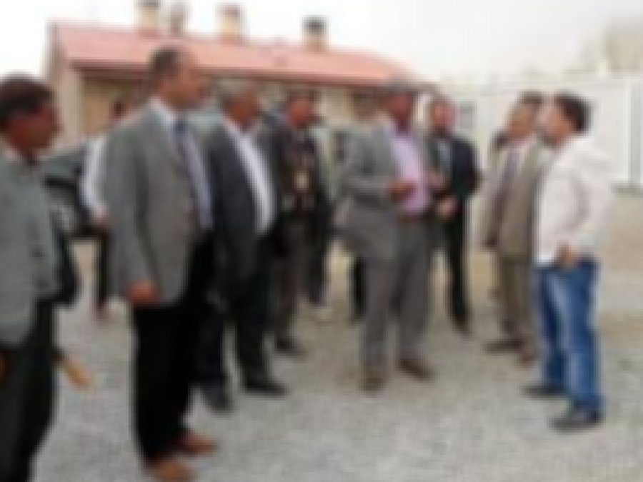 Vakıf Toplantısında Eş Başkanlık Krizi