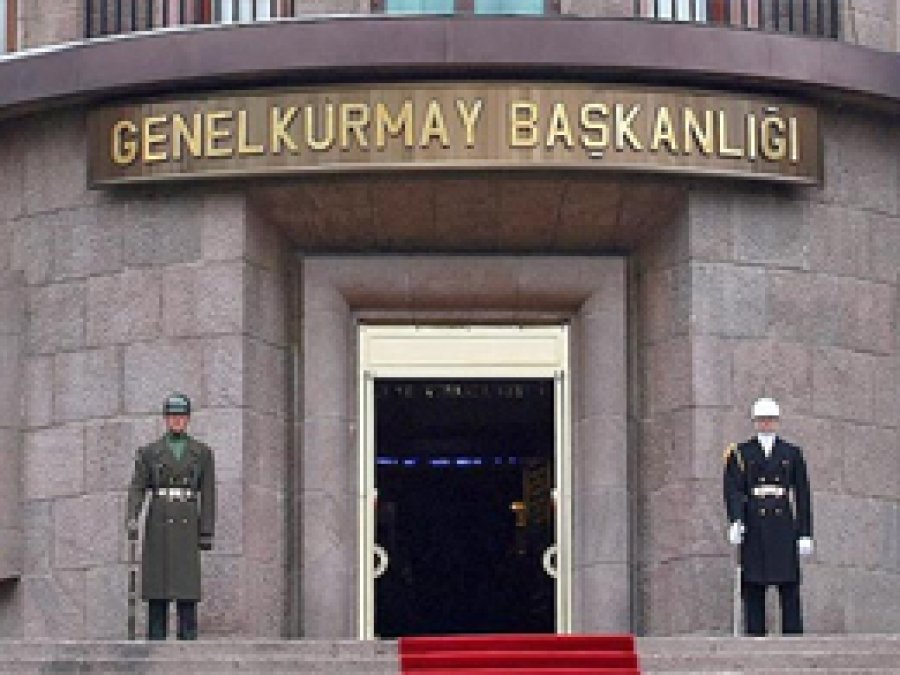 PKK Diyarbakır'da İş Makinası Yaktı
