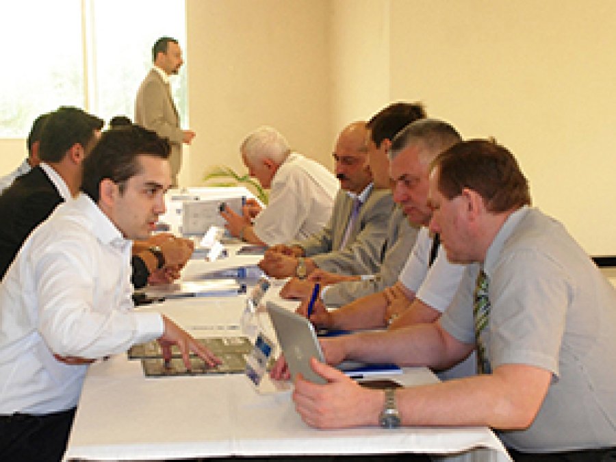 Belarus Heyeti OİB'i Ziyaret Etti