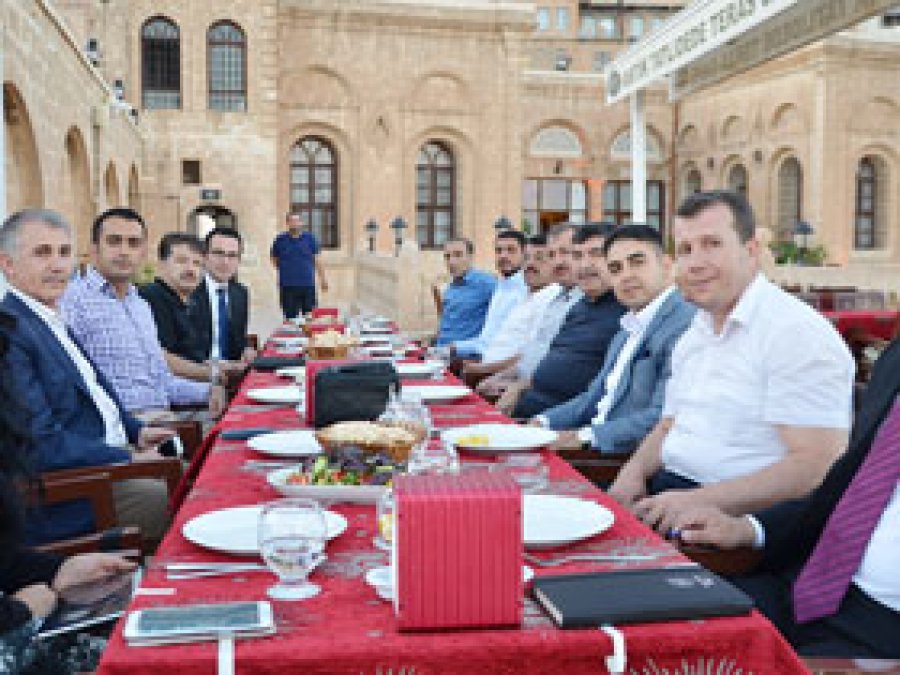 Siyaset ve Strateji Konuşmaları 