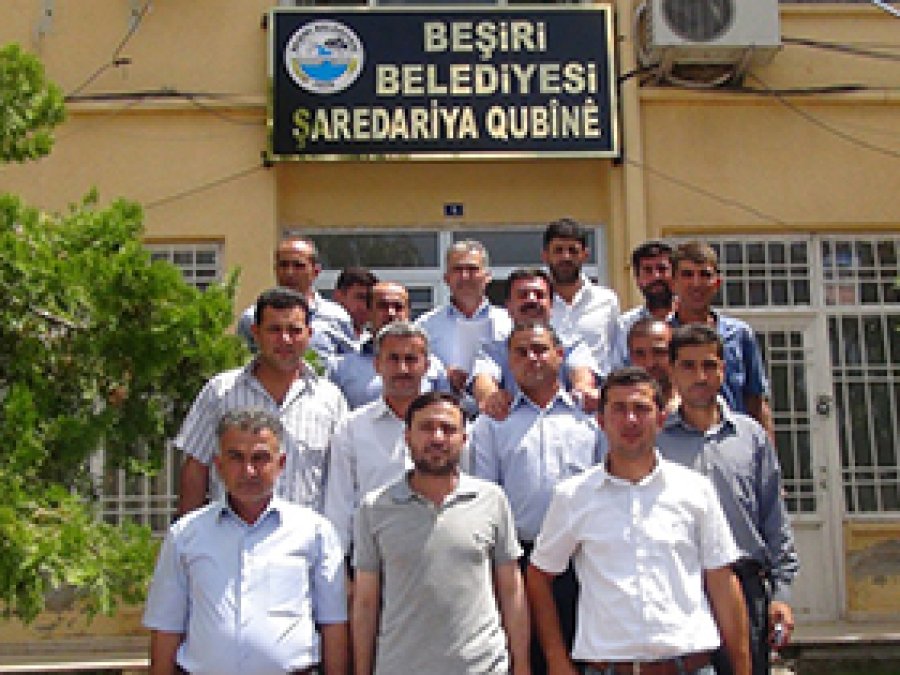 İşçilerden BDP'li Belediyeye Tepki