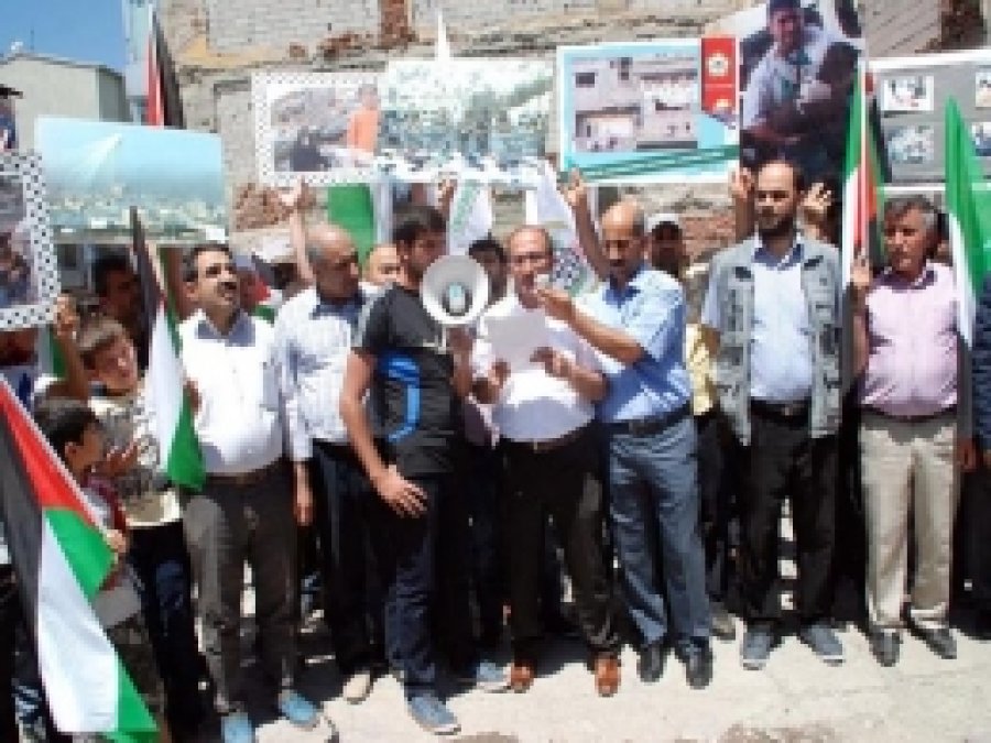 İsrail Katliamı Ağrı'da Lanetlendi 