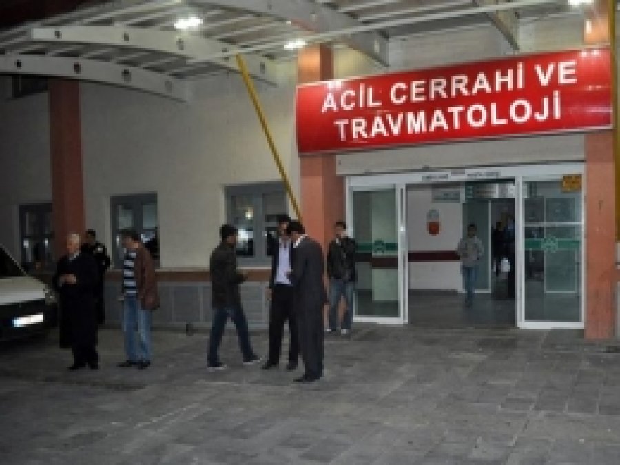 Otomobil Takla Attı: 1 Ölü, 6 Yaralı 