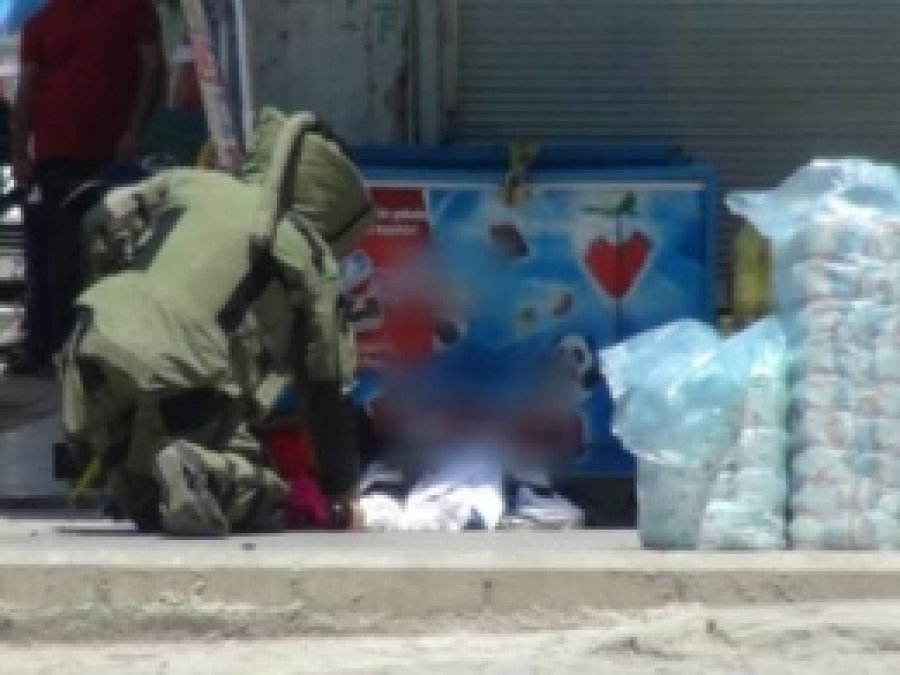 Şüpheli Paket'te Elbise Çıktı