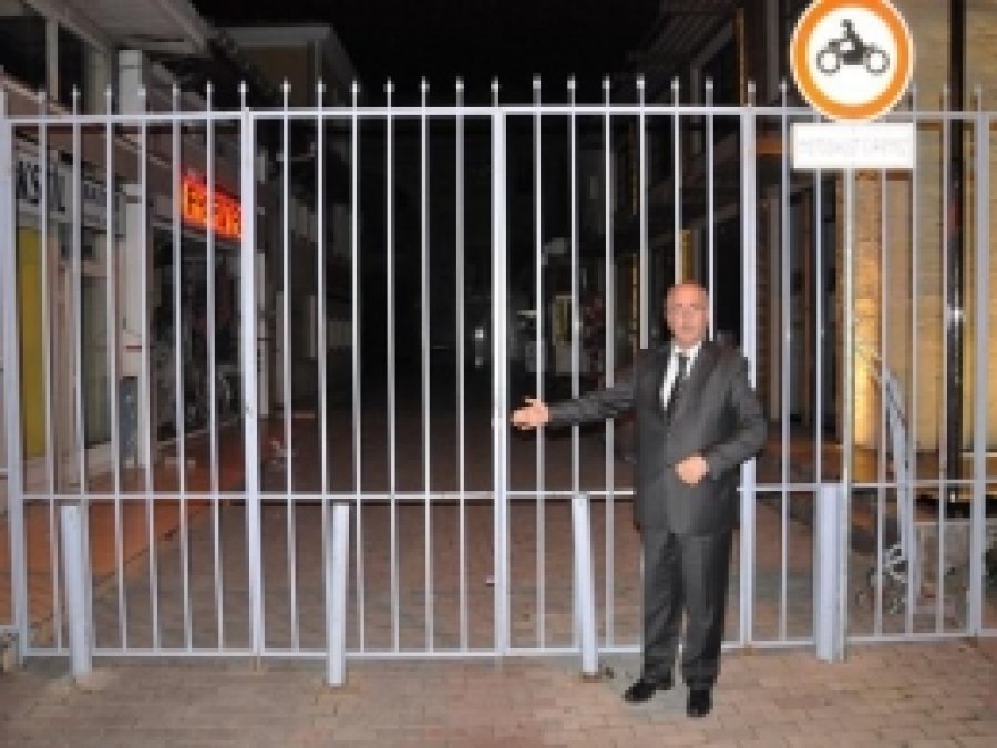 Tarihi Çarşının Erkenden Kapatılmasına Tepki 