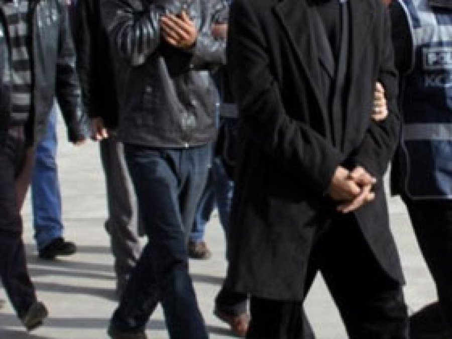 Antep'te Çeşitli Suçlardan 79 Kişi Yakalandı