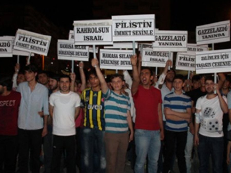 Elazığ'da Gazze'ye Destek İsrail'e Lanet
