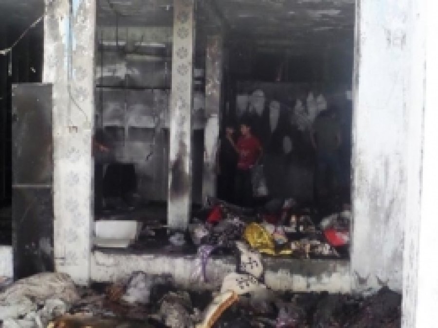 Silopi'de Bir İşyeri Yandı 