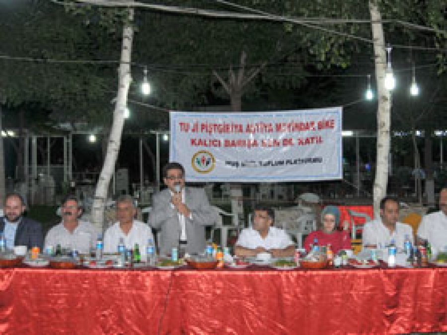 Muş'taki STK'lar İftar Yemeğinde Biri Araya Geldi