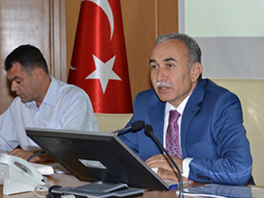 Adana Valisi'nden Vasıflı İnsan Çağrısı