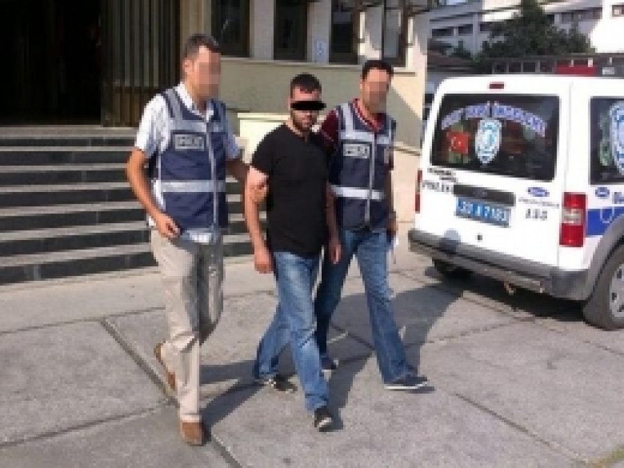 Çeşitli Suçlardan Aranan 2 Kişi Yakalandı